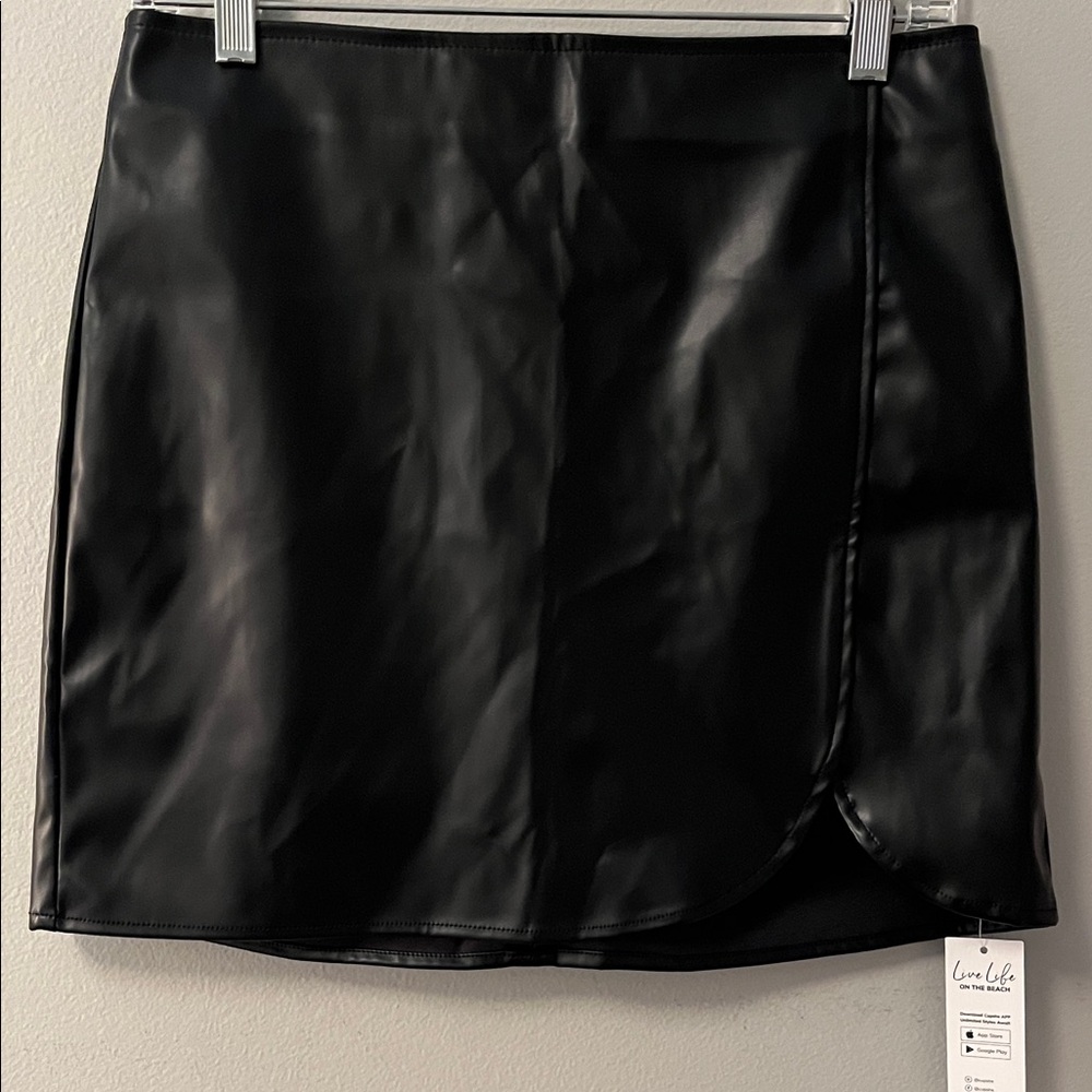 Black Faux Leather Mini Skirt M new